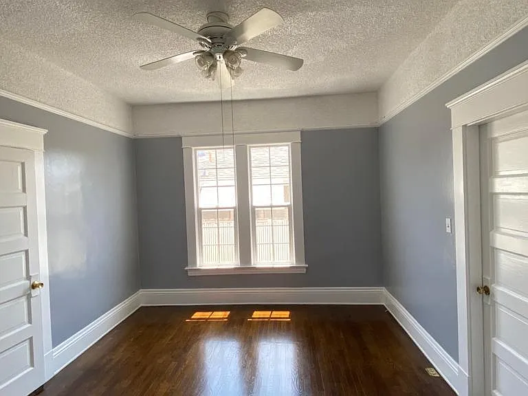 653 Washington Ave — Photo 16