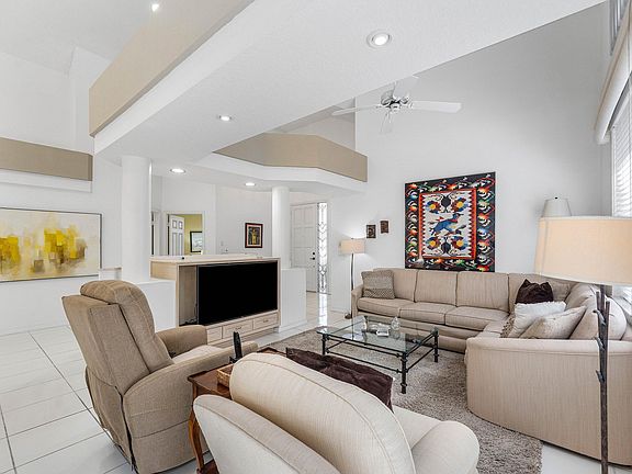 4th image of 16891 Knightsbridge Lane