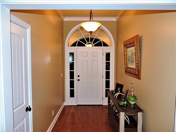 2nd image of 130 Grayson Dr