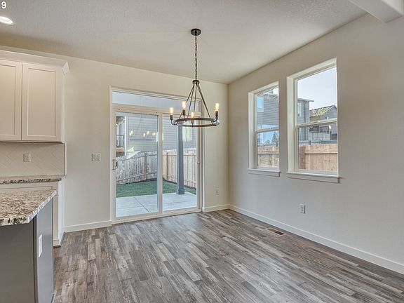 3rd image of 2221 NE Brendan Cir