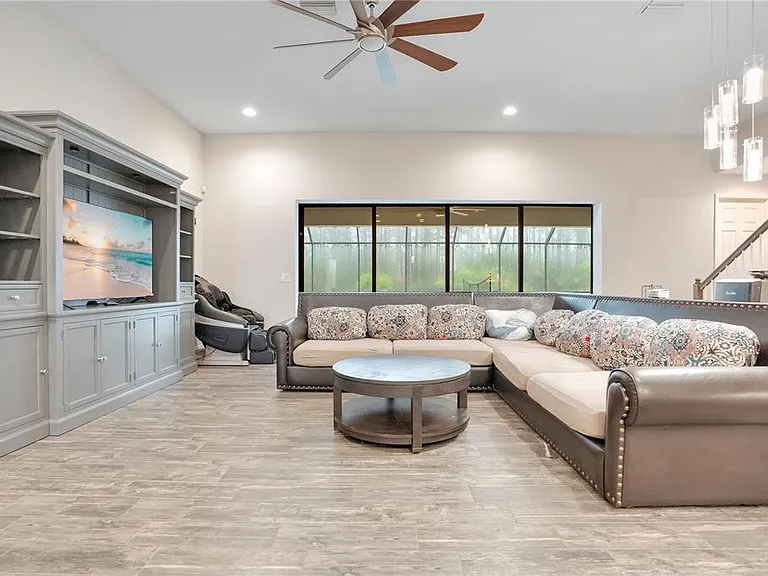 21914 Butterfly Kiss Dr — Photo 8