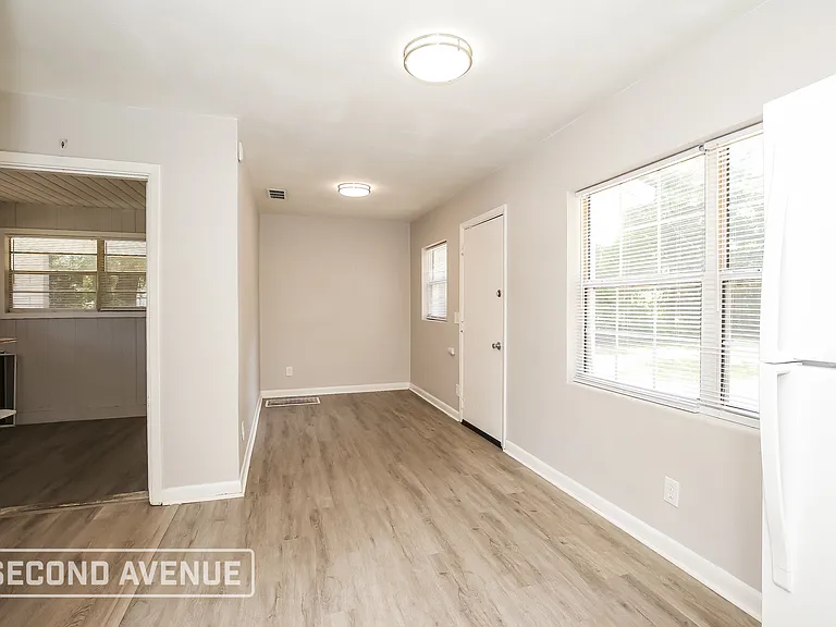 3015 Lansdell Dr — Photo 6