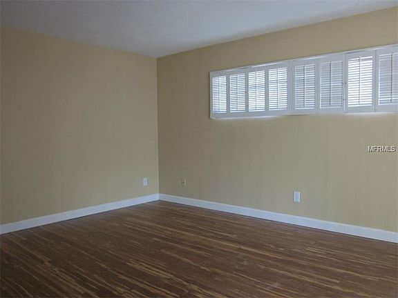 4th image of 1036 N Shore Dr NE Unit 3
