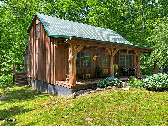 9th image of 4912 Honey Creek Loop Rd