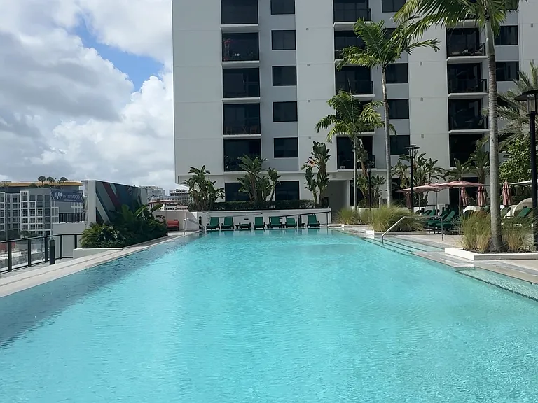 84 NW 27th St #A2 — Photo 17