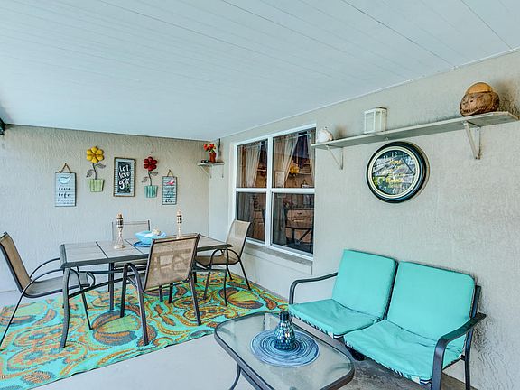 5th image of 980 Lyons Cir NW