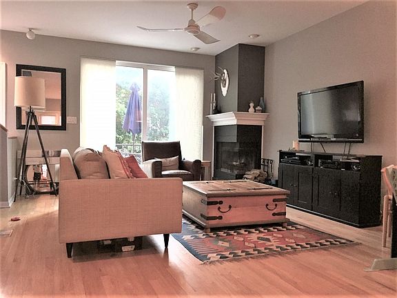 3rd image of 2809 N Wolcott Ave Unit E