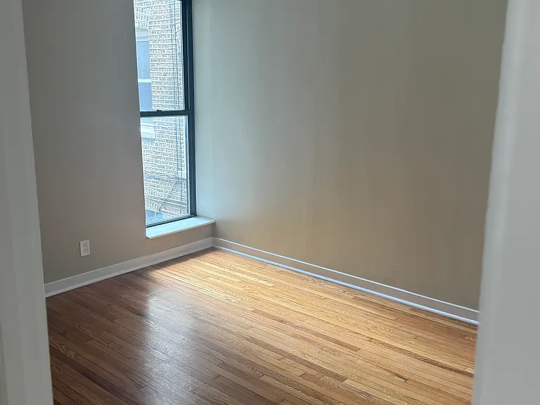 4710 N Monticello Ave #1 — Photo 10
