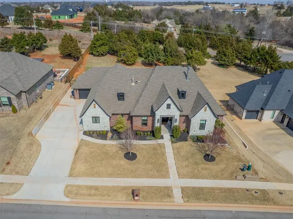 8909 SW 105th St, Oklahoma City, OK 73173