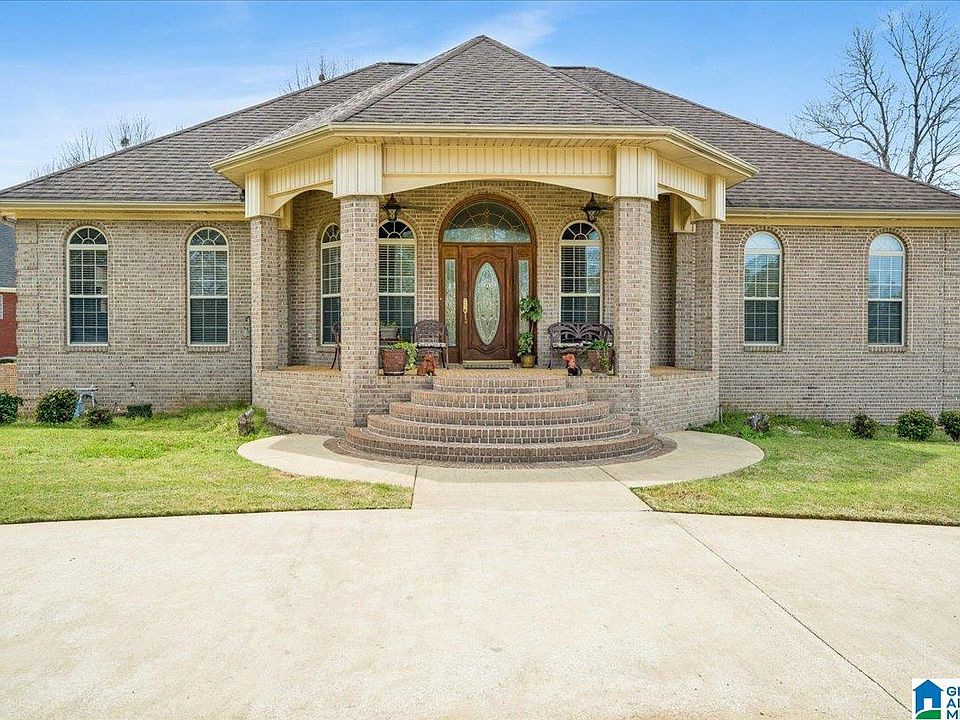 1st image of 6443 Aspen Ln