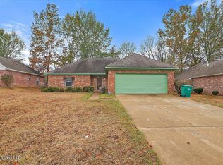 139 Northgate Dr, Canton, MS 39046