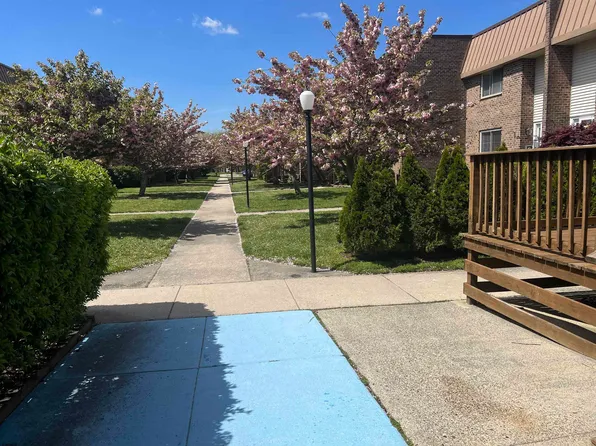 830 Marshall Ct #830, Ventnor City, NJ 08406