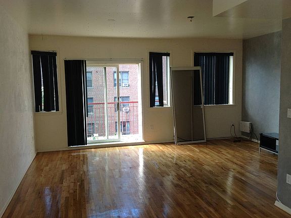 5th image of 1839 E 13th St