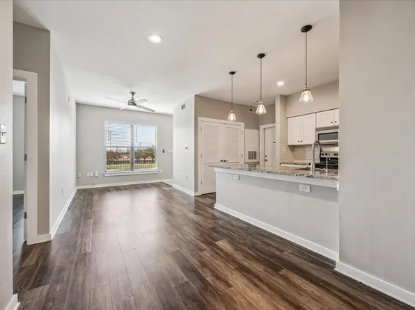 1201 Grove Blvd, Austin, TX