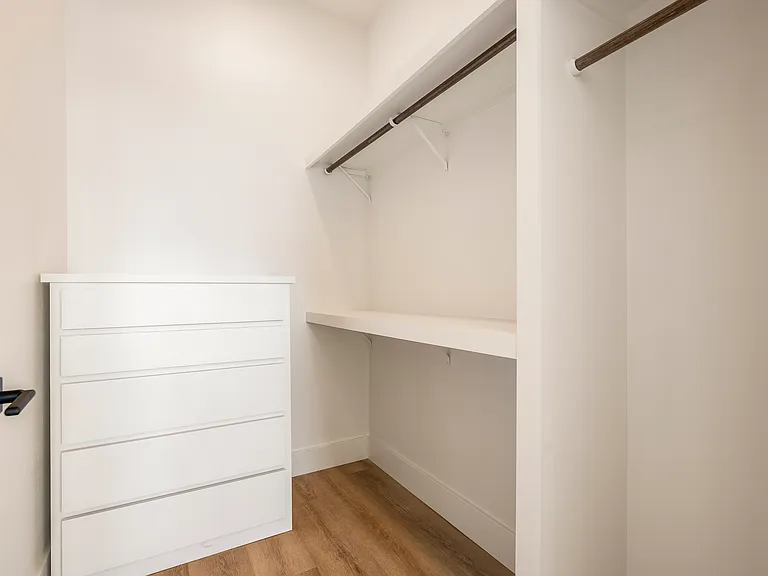905 SE 4th St #106 — Photo 12