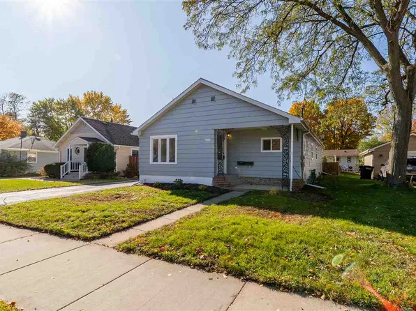 1637 Wisconsin St, Oshkosh, WI 54901