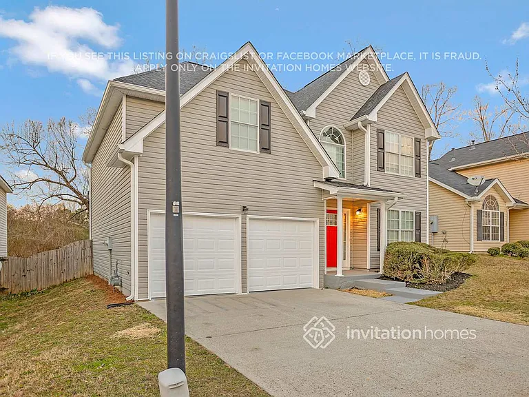 2796 Two Lake Cir — Photo 2