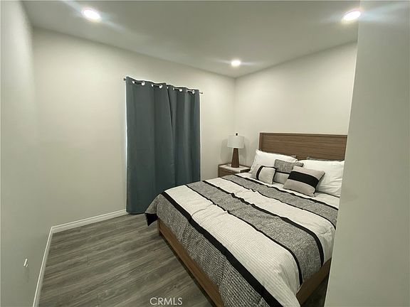 5th image of 10059 Woodale Ave