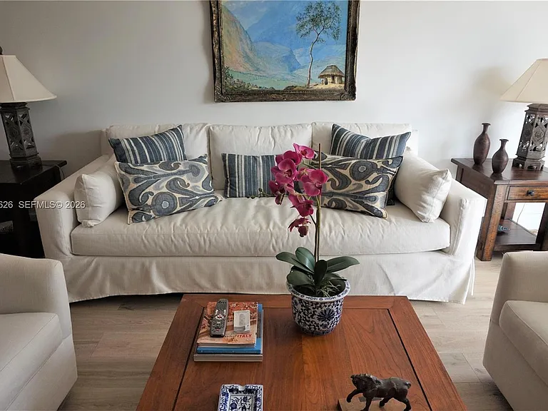 210 Sea View Dr #408 — Photo 4
