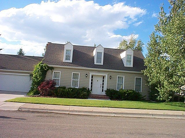 2nd image of 1001 El Paso Dr