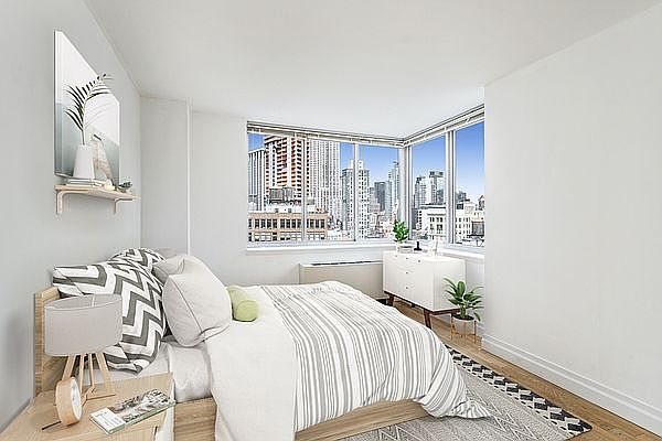 1st image of 776 6th Ave APT 26A