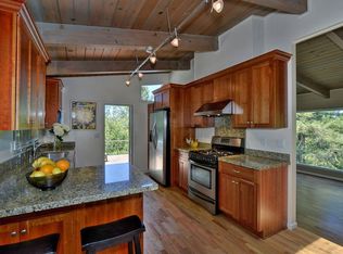 1165 Los Trancos Rd, Portola Valley, CA 94028