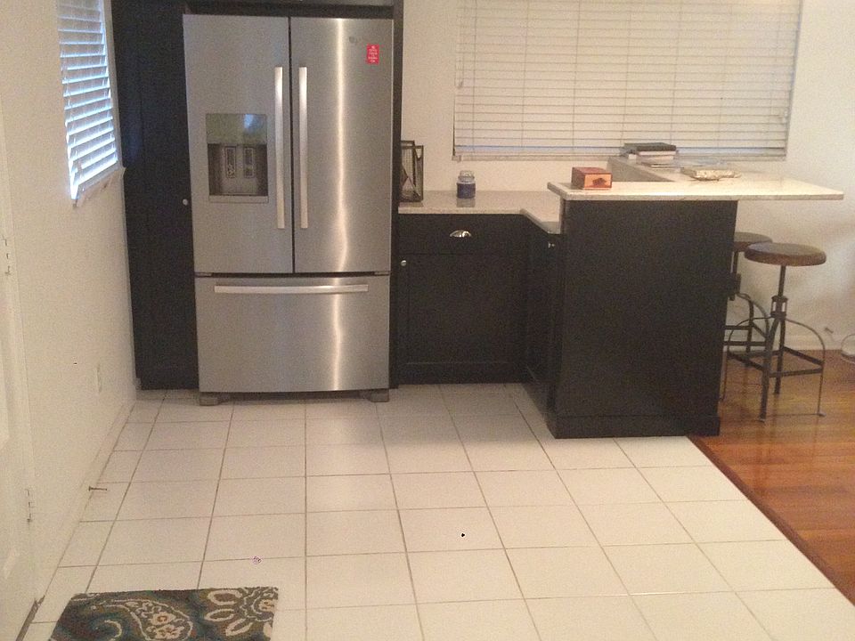 1st image of 2940 W Knights Ave