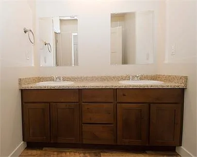 240 N 750 E — Photo 22