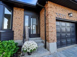 3370 Cardinal Dr, Niagara Falls, ON L2H3A6