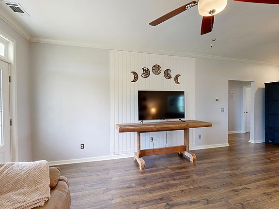 5th image of 3444 Sandhill Road