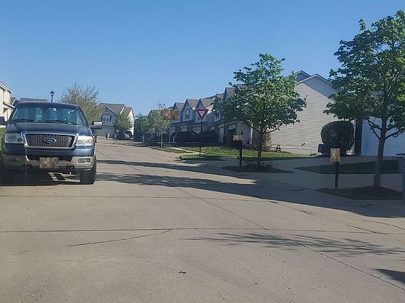 5th image of 303 Shady Rock Ln