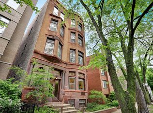 626 Wellington, Chicago, IL 60657