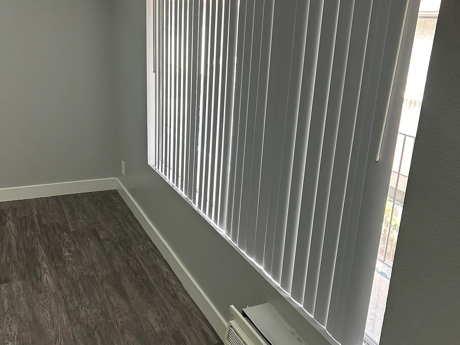 3511 Chicago Ave — Photo 2