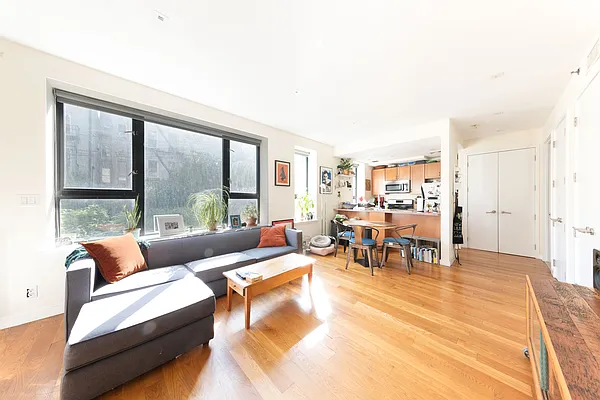 Rented by Corcoran | media 27