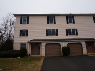 10 Magnolia Ct, Madison, NJ 07940