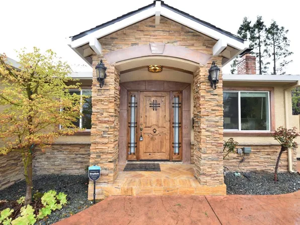 7998 Woodlark Way, Cupertino, CA 95014