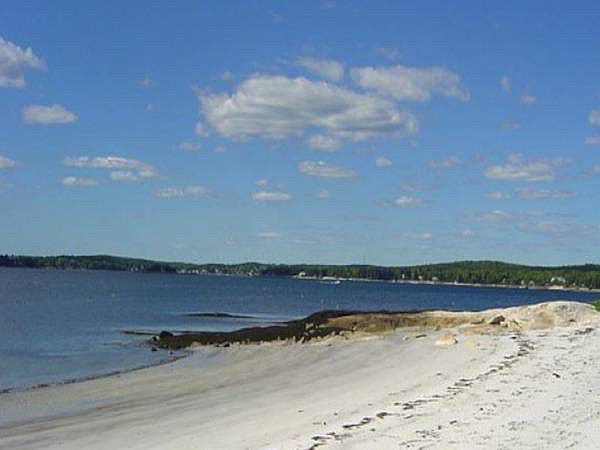 2nd image of 1079 Sunken Meadow Rd