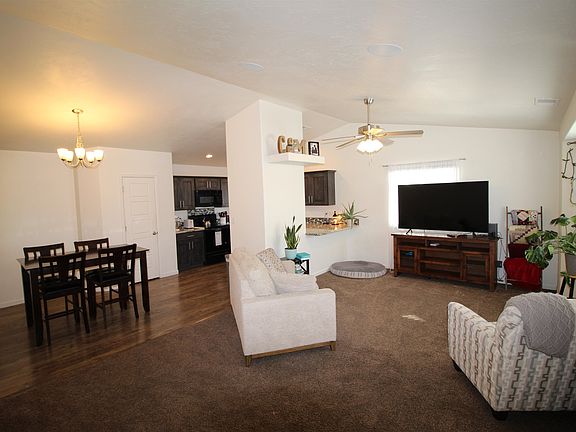 4th image of 3144 D 3/4 Rd