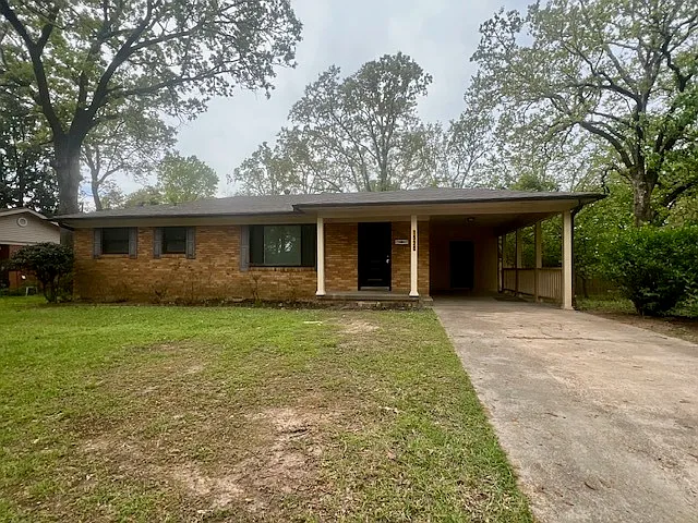 1520 Crestwood Road - 1 — Photo 1