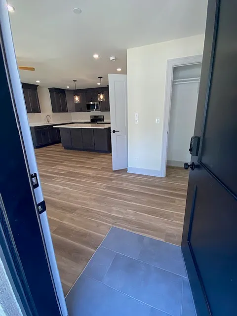 1 bed, 850 sqft, $1,845 — Photo 2