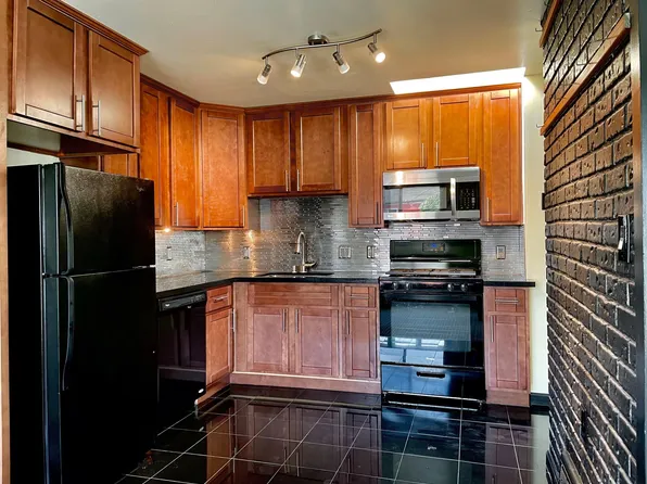 2049 48th Ave, San Francisco, CA 94116