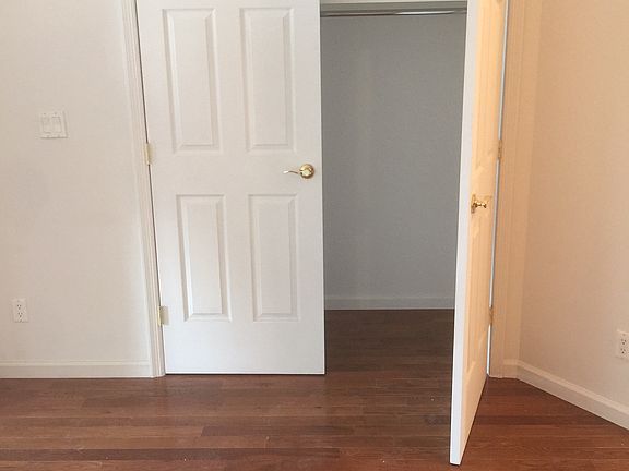 5th image of 1537 Nostrand Ave #1