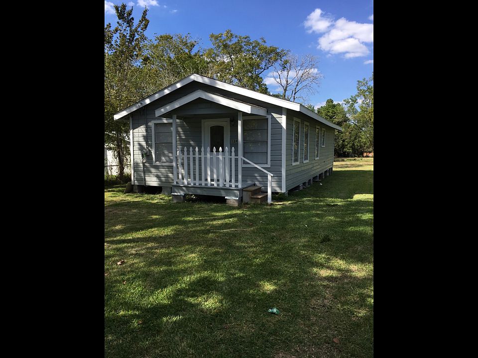 1st image of 124 Wood Ave