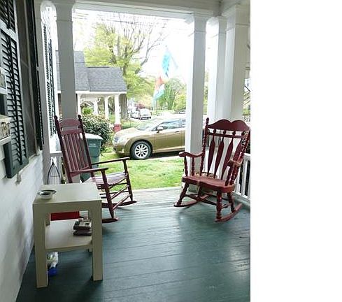 2nd image of 506 S Lee St APT A