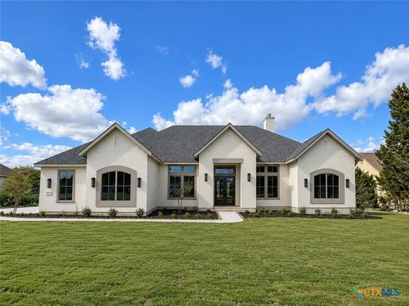 611 Parkview Pl, Canyon Lake, TX 78133