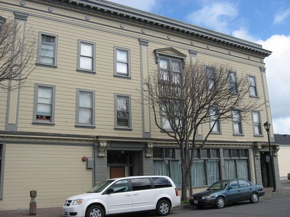 1st image of 217 D St #3aec2b2ea