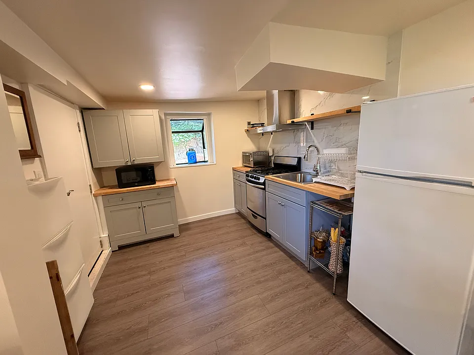 Kitchenette