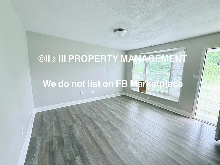 1114 S Scott Ave — Photo 12