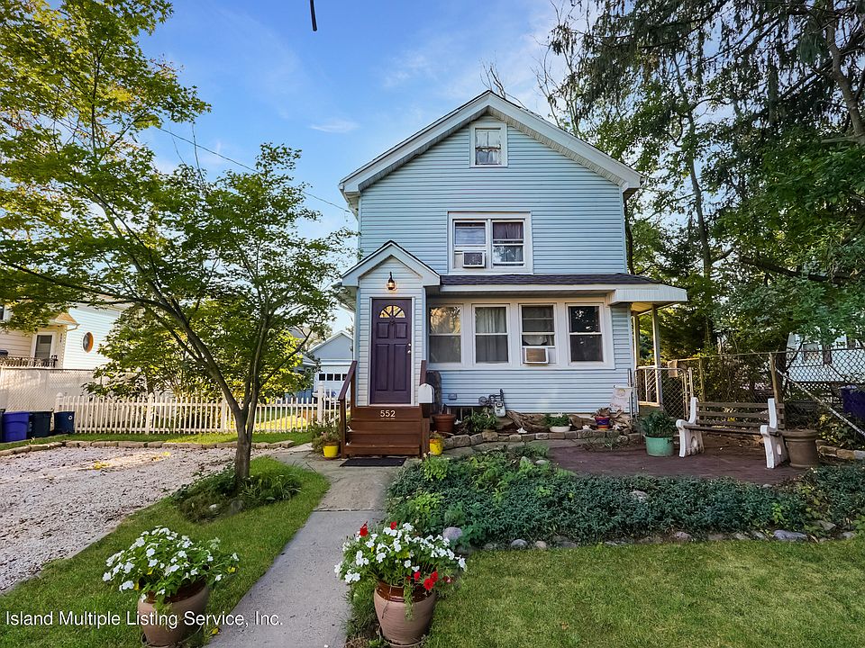 1st image of 552 Rockaway St
