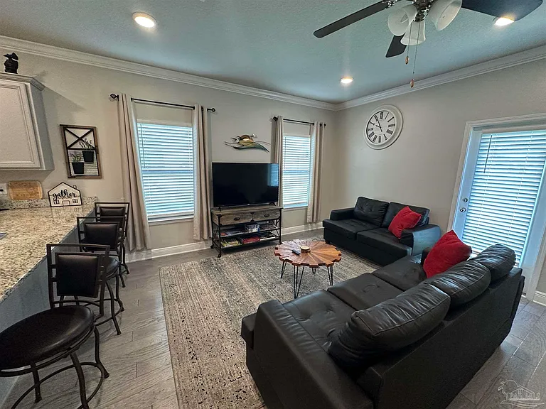 1210 W Government St — Photo 10